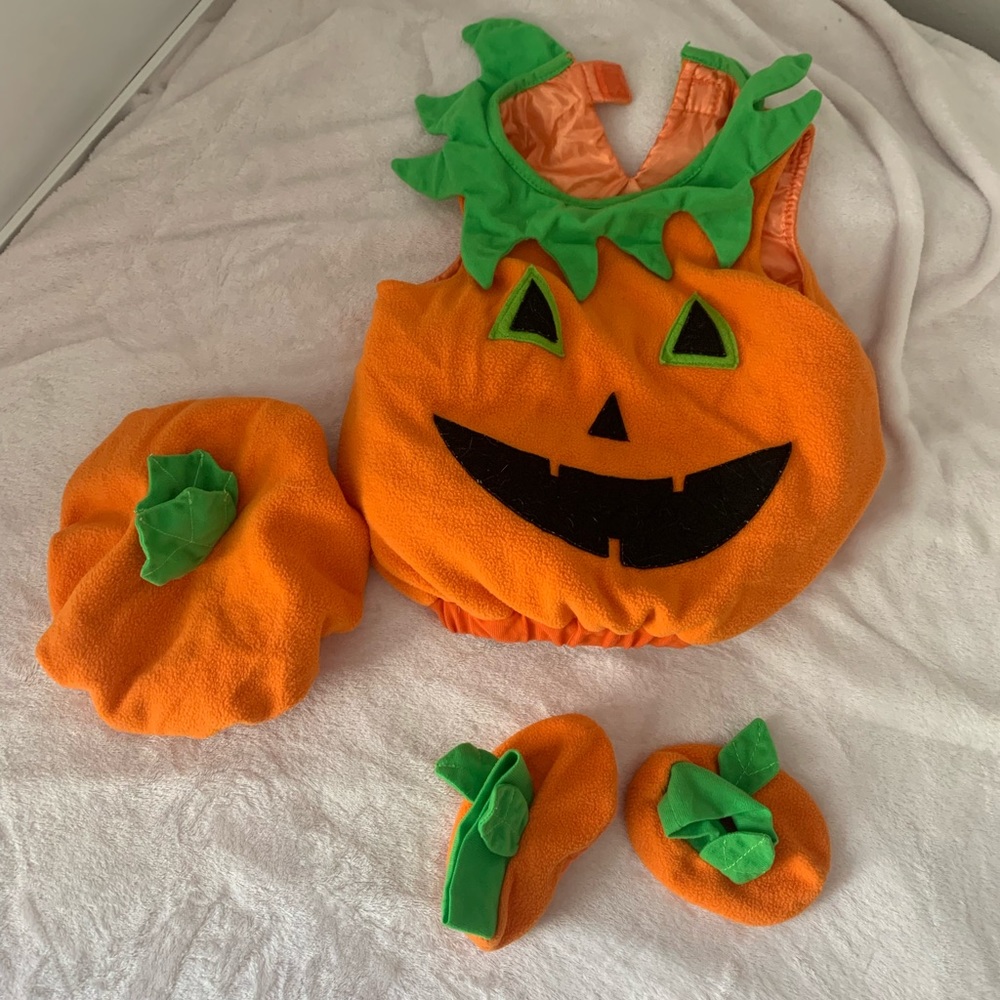 12-24m pumpkin outfit